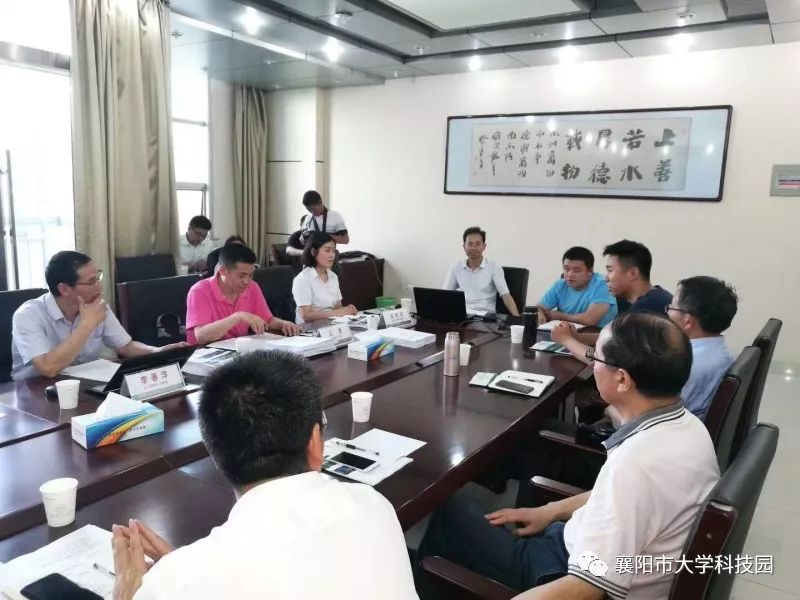 https://mmbiz.qpic.cn/mmbiz_jpg/zHD4mGlDiabHKQy9QRX7rHssicHUIibH3tqEQ8Cqiarz2JXoj6hBIz32krWFxibNHPmDARrqcnwQWzJicAejL2Wk57Og/640?wx_fmt=jpeg